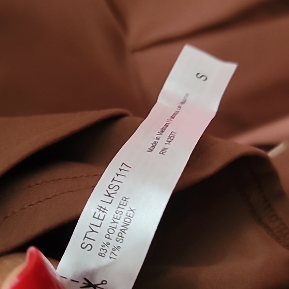 New (w/tags) Brown Fashion Athleisure Workout Gear (M-L) - Picture 5 of 5